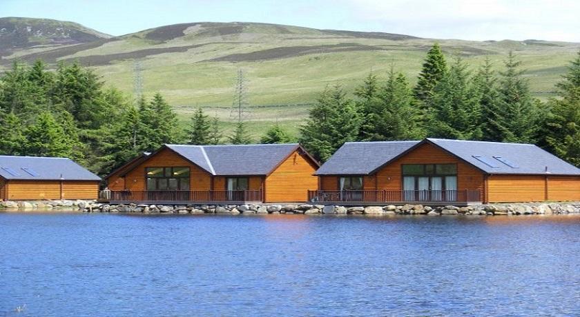 Lodge 9 Glengoulandie Lodges อาเบอร์เฟลดี ภายนอก รูปภาพ